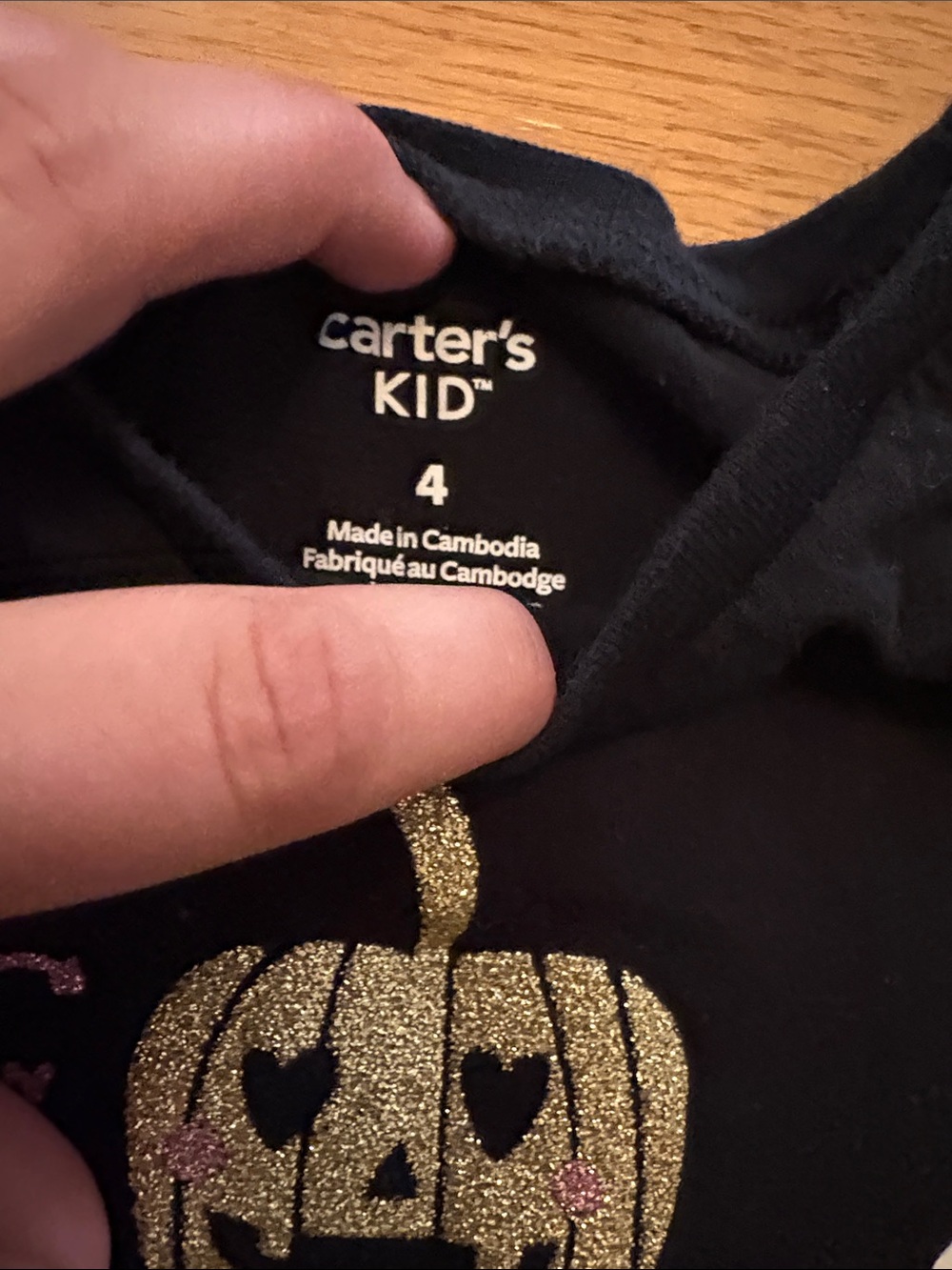Girls 4T Halloween bundle: PJs, sweatshirt, shirt - Picture 14 of 16